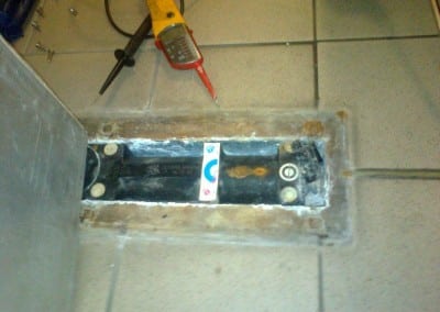 door floor spring 01