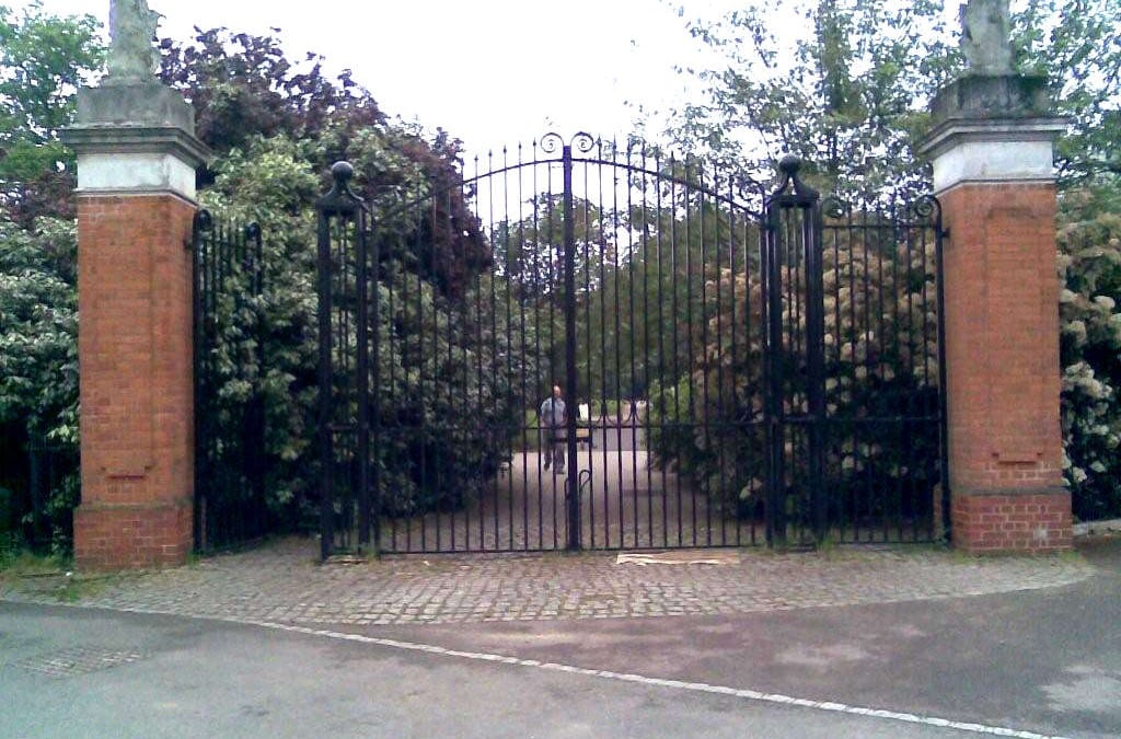Wrought Iron Gates Repairs Kew, Surrey