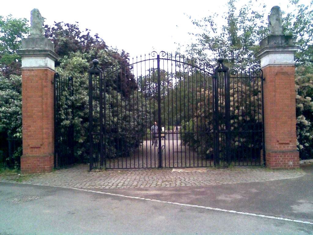 Wrought Iron Gates Repairs Kew, Surrey