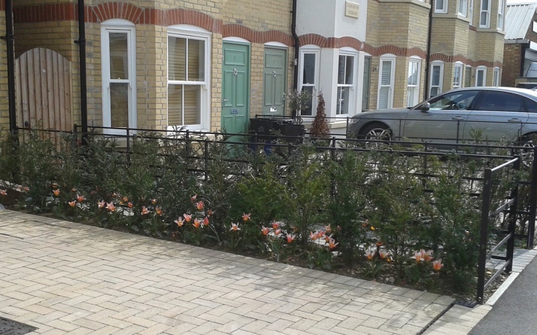 Custom-made Estate Fencing, Carnarvon Villas, South Woodford, London E18