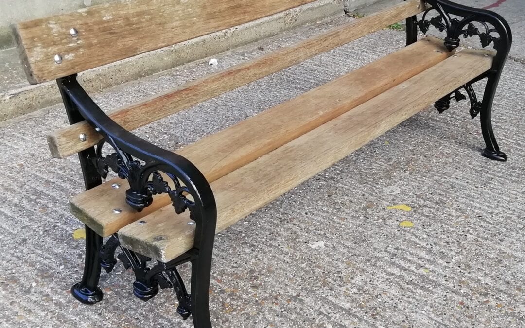 Restoration of Victorian Park Benches, London E14