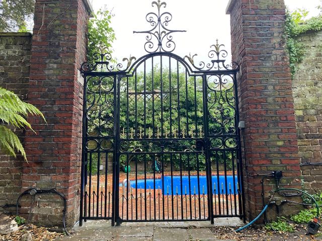 Gate Refurbishment, Ham, TW10