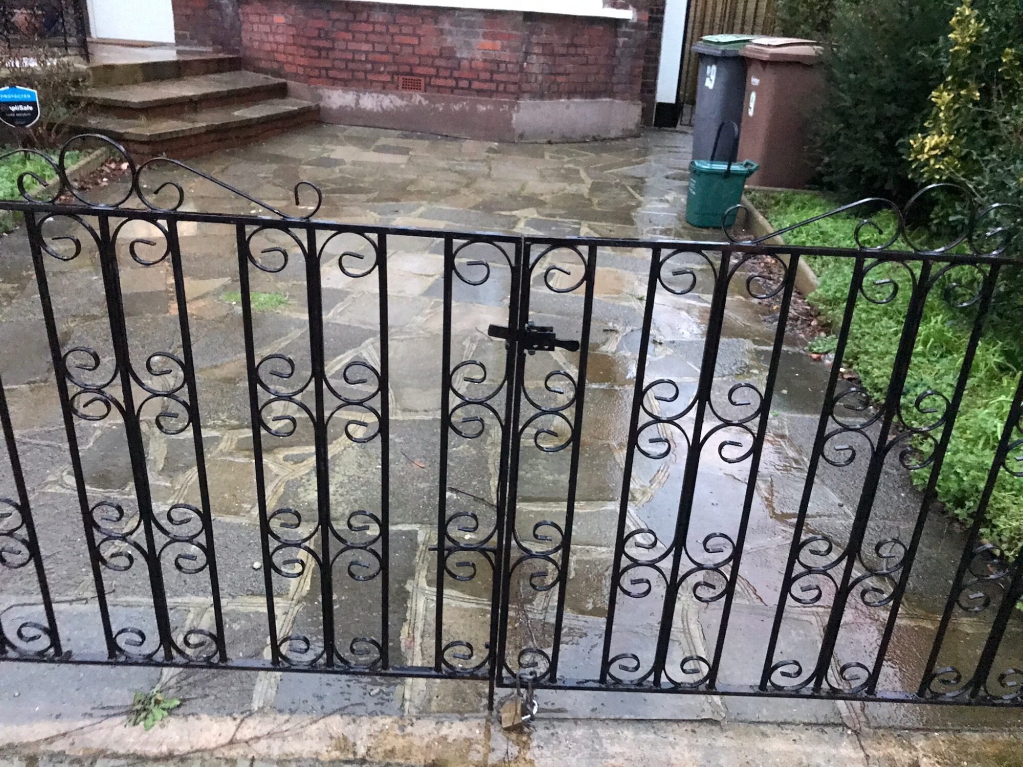 Gate Repair, London N10 1