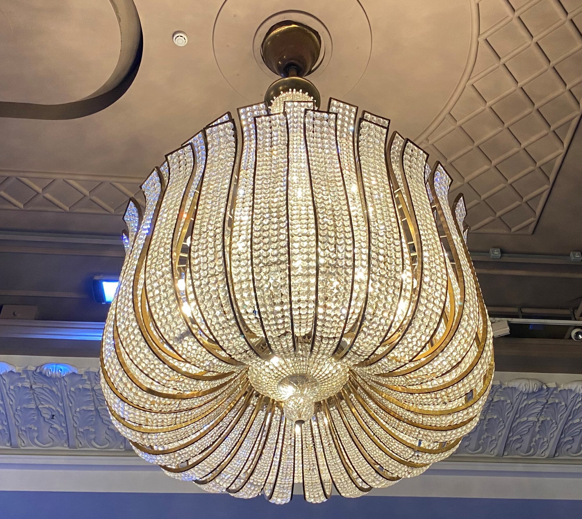 Restoration 1920s Chandelier, JW Marriott Grosvenor House Hotel, London 1