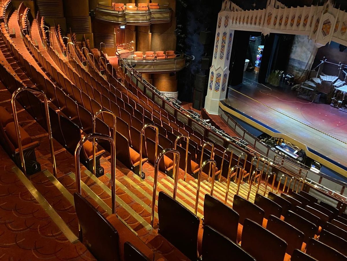 New Brass Handrails, Prince of Wales Theatre, London — photo 4