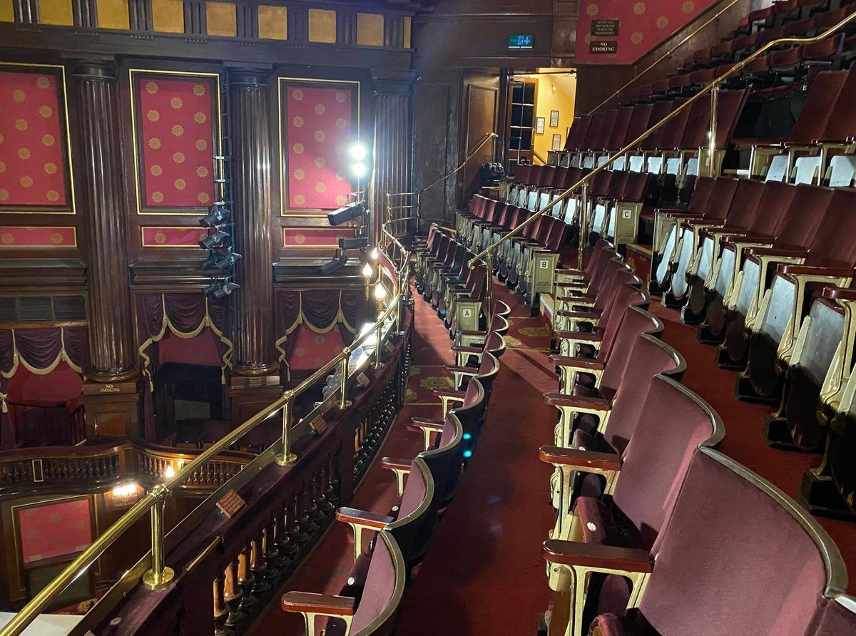 New Brass Handrails, St. Martin's Theatre, London — photo 4